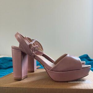 Journee Collection Nairri size 7.5 pink going out / party shoes
